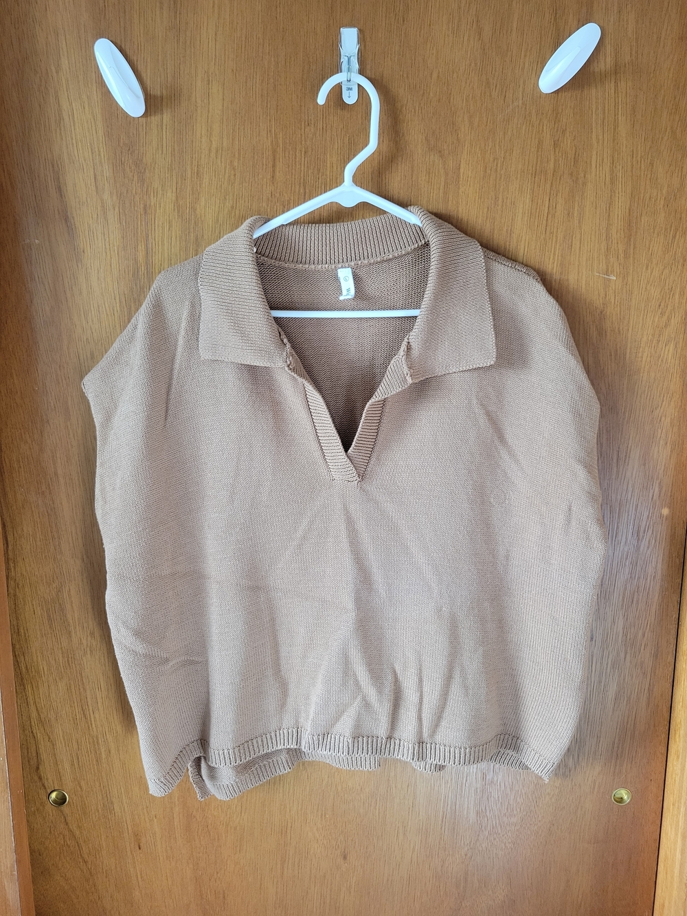 Collared V-Neck Knit Top